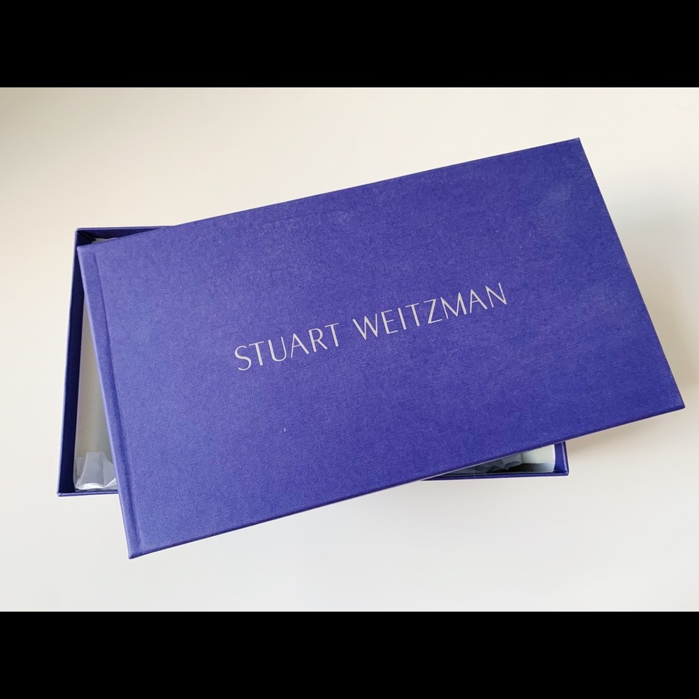 Medium STUART WEITZMAN box (No shoes)